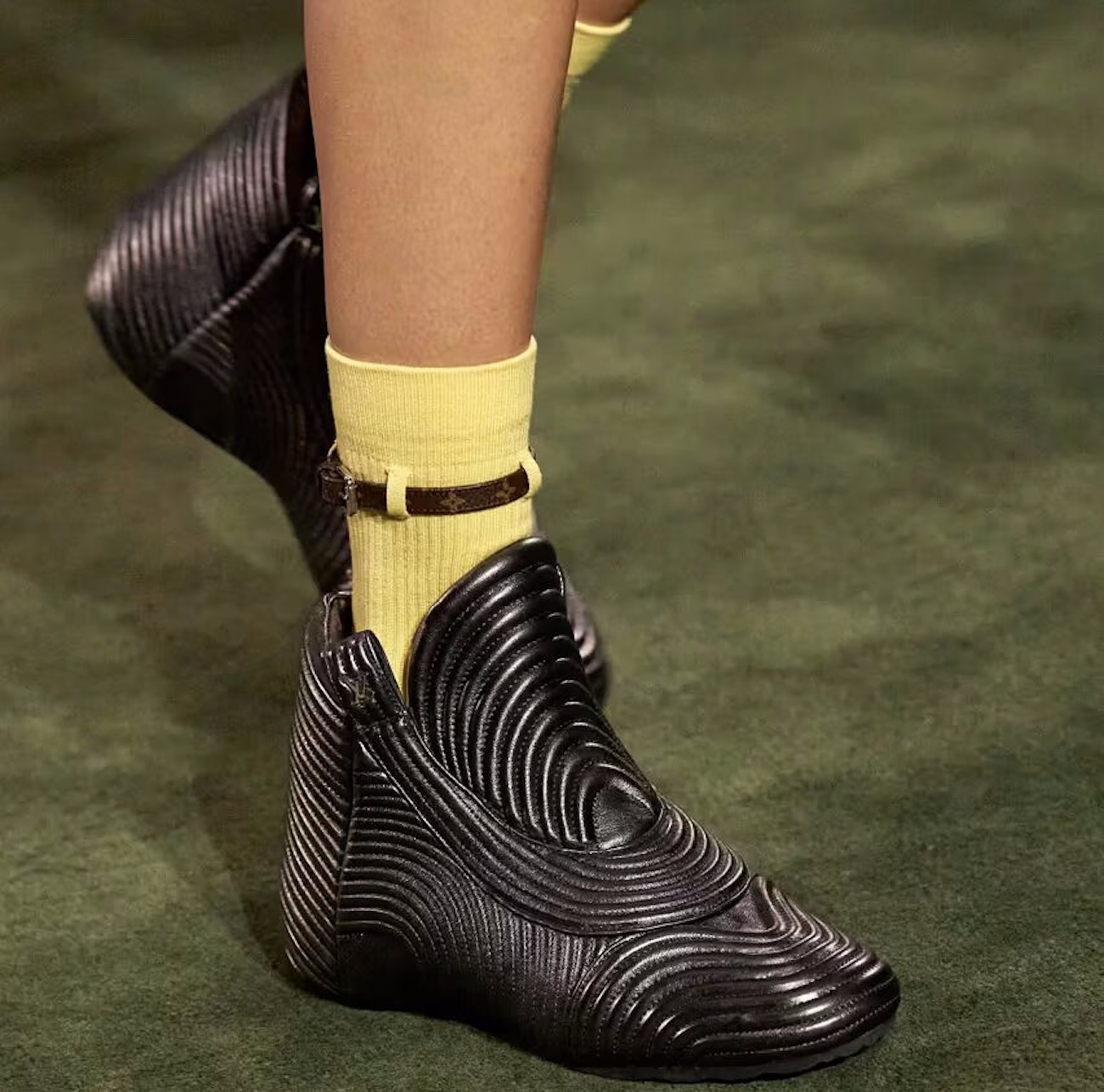 Louis-Vuitton-Cruise-2027-Style-Rave