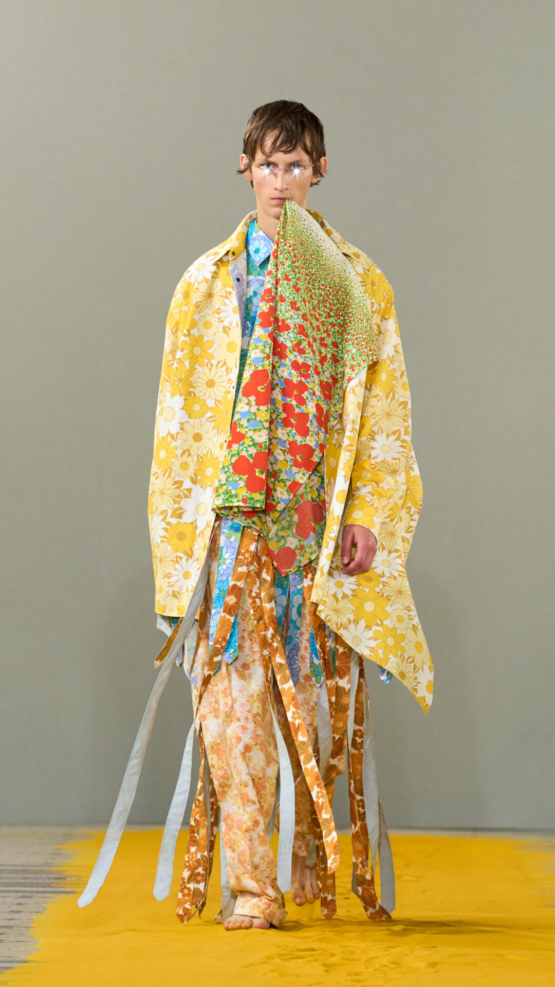 Summer color trends for men 2026 yellow cobalt and sage green outfits from runway
