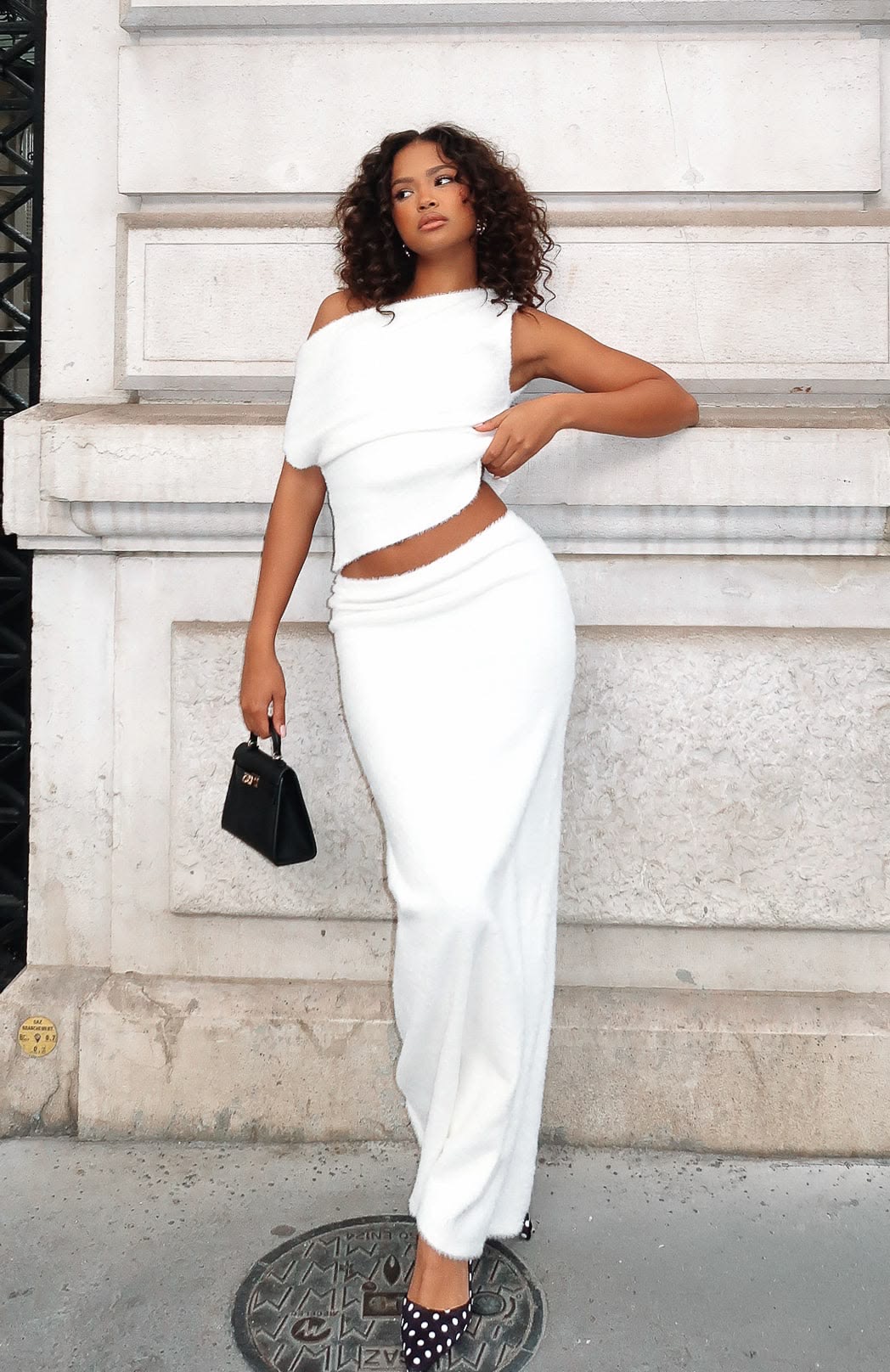 White skirt outfit styling