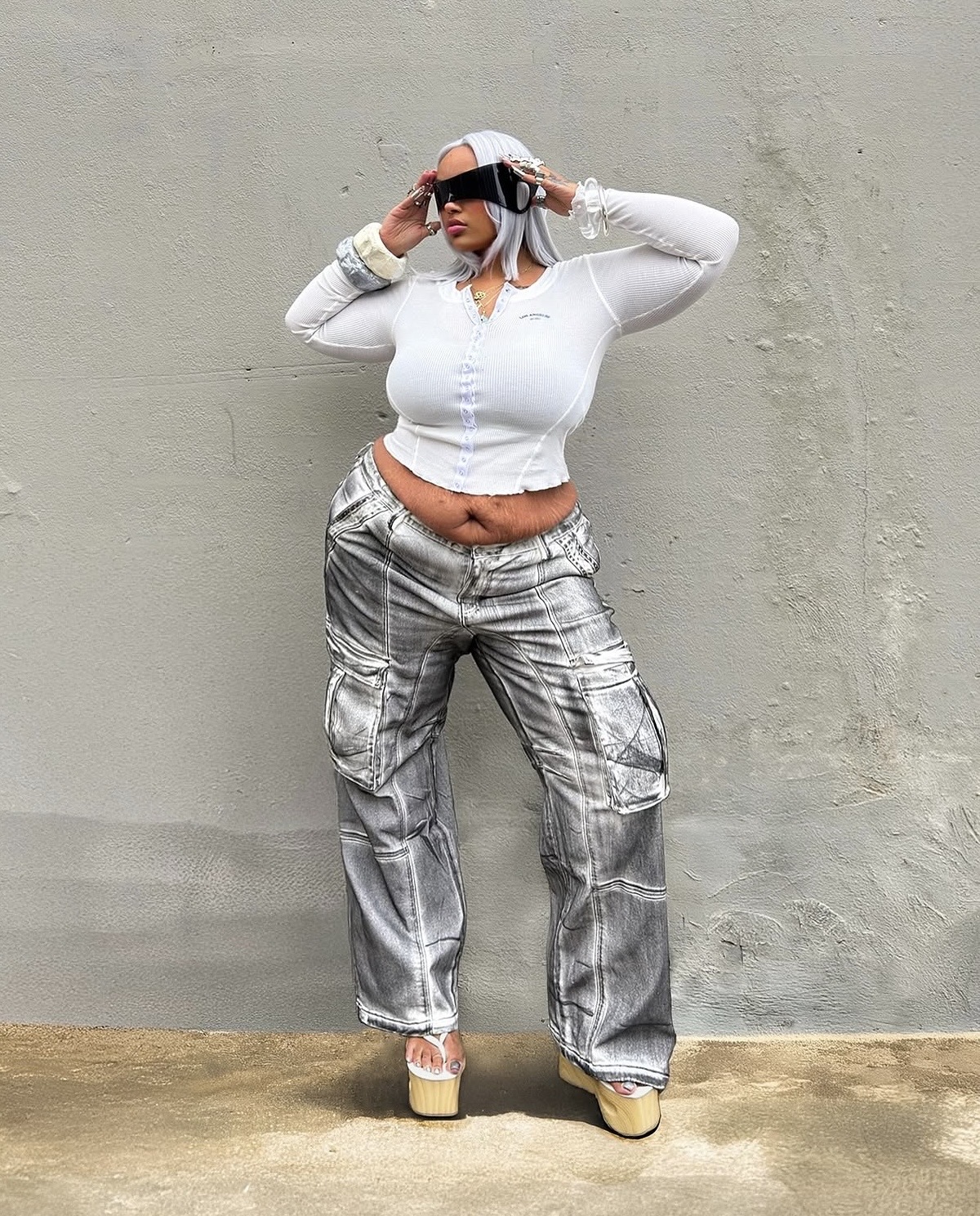 Plus-size women rave outfit ideas