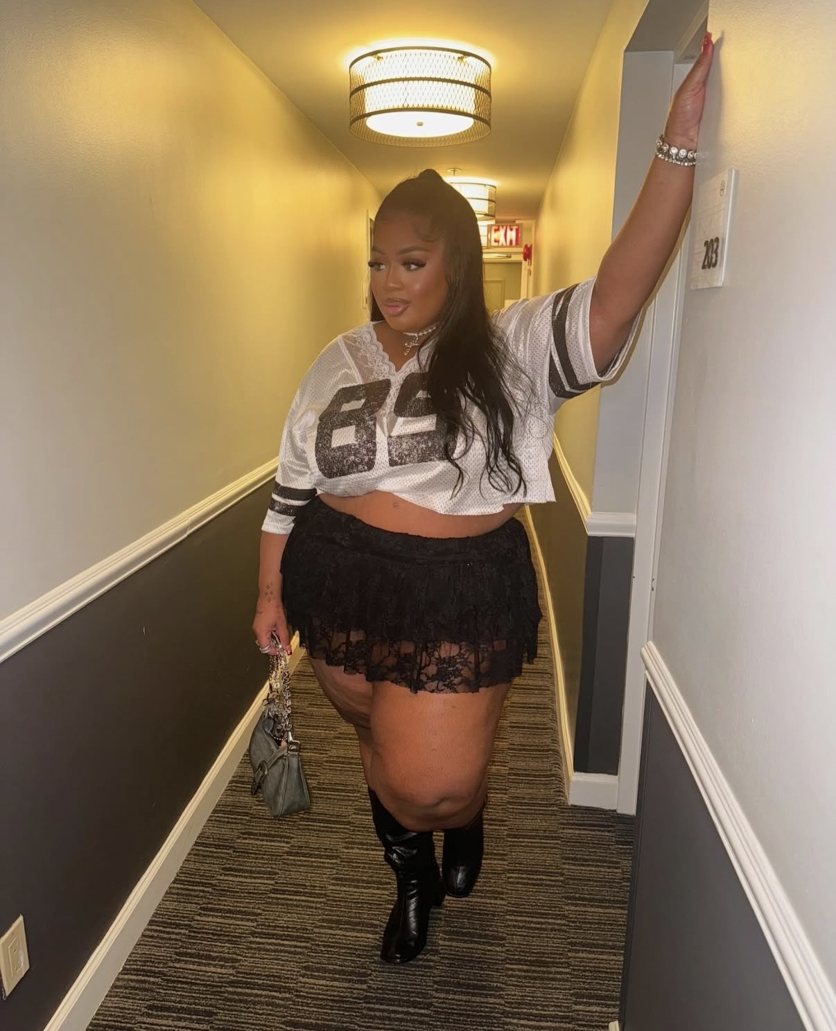 Plus-size women rave outfit ideas