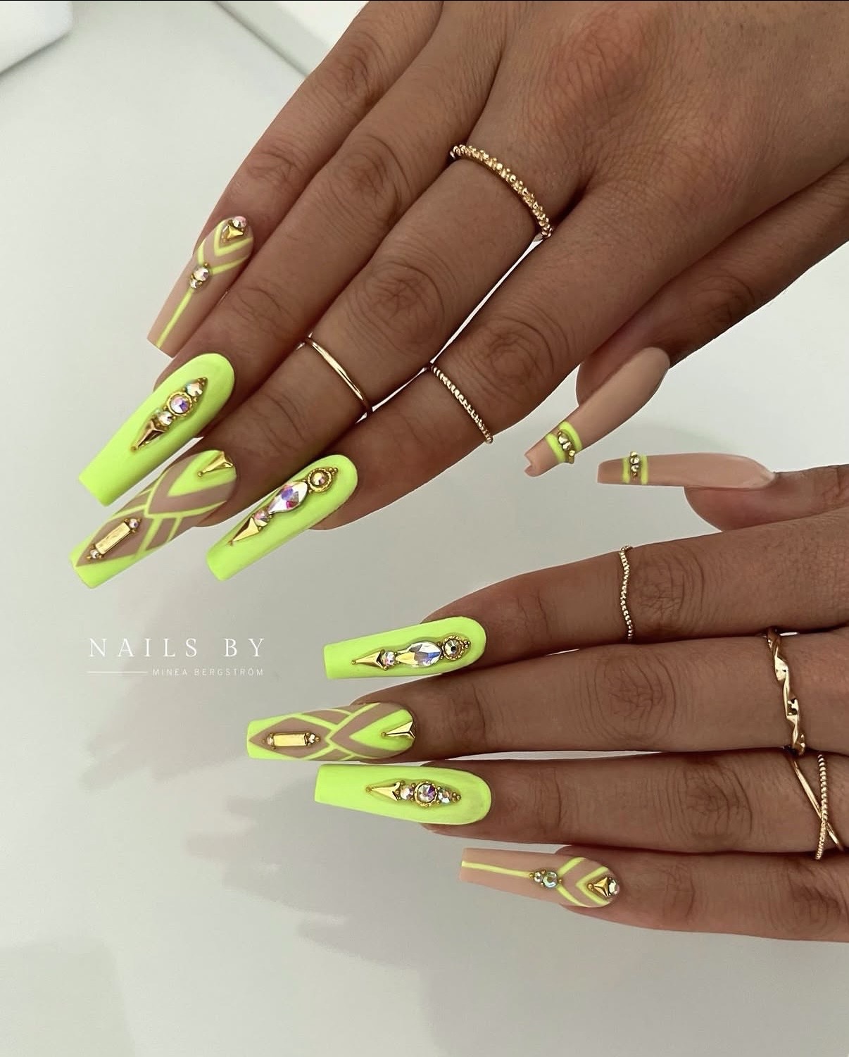 Summer neon nails design
