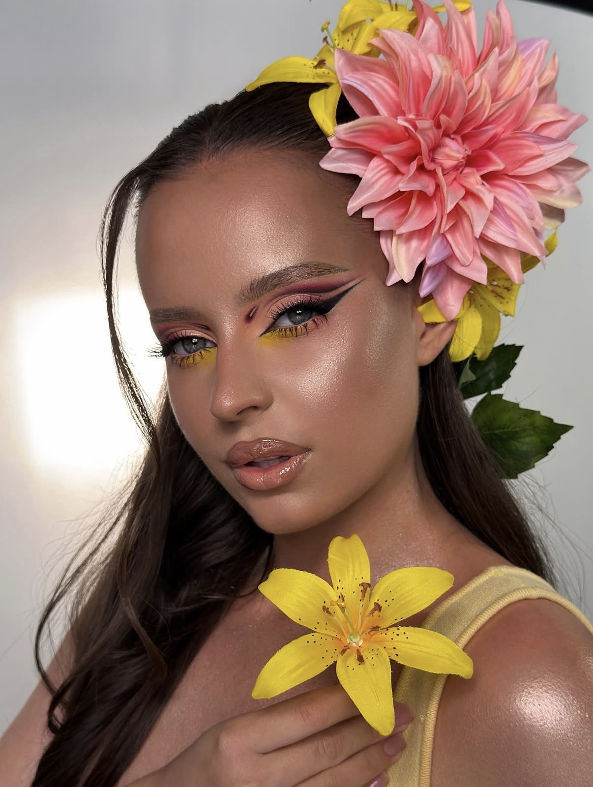 Summer festival eye makeup