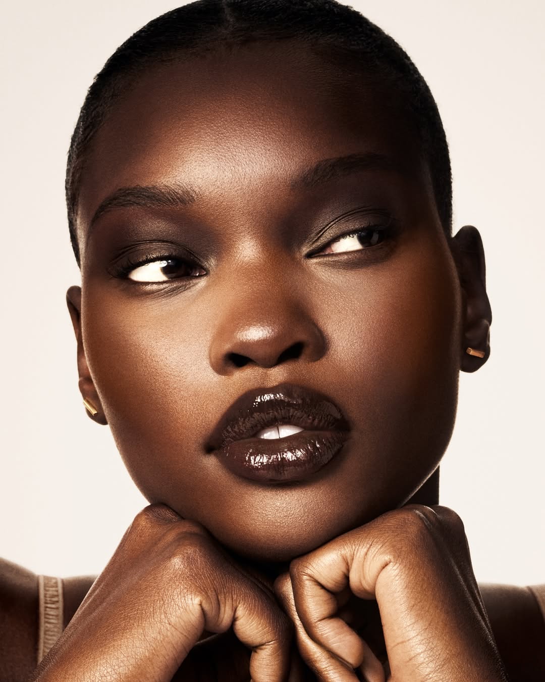 Skin Minimalism vs. Full Glam: Why Beauty Lovers Are Embracing Both Skin Minimalism vs. Full Glam: Why Beauty Lovers Are Embracing Both