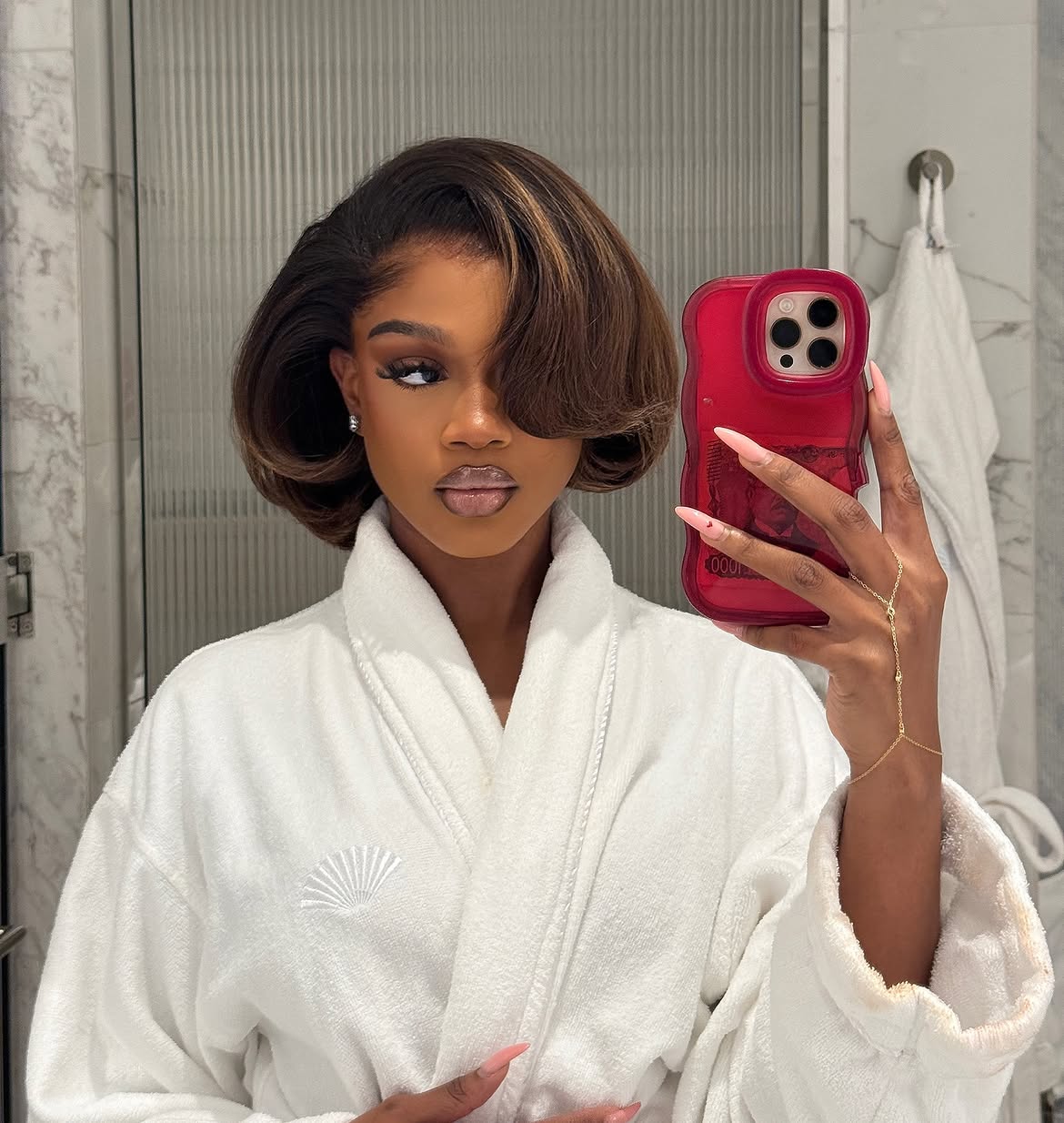 woman with bob hairstyle beauty trends