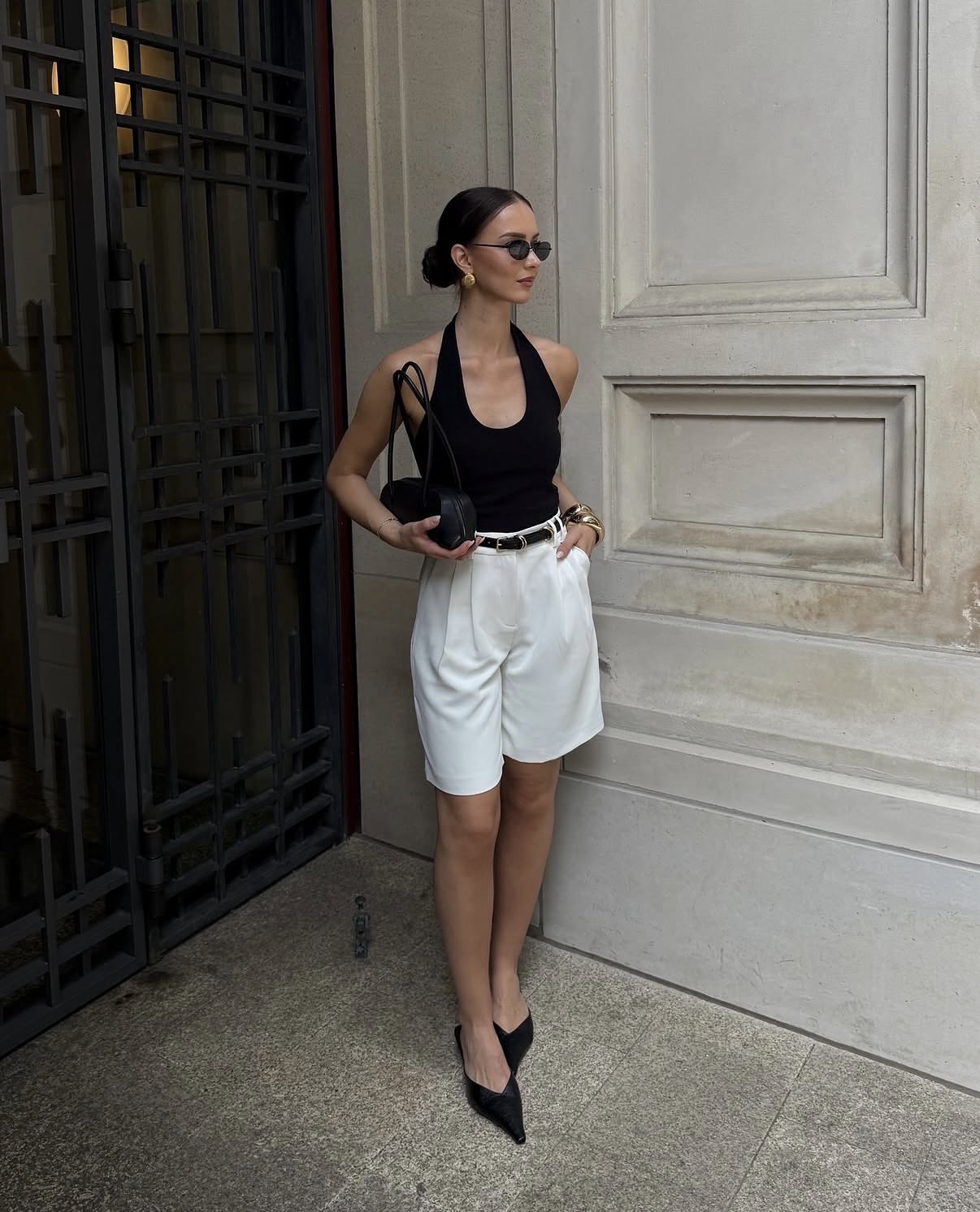 Bermuda shorts summer outfit
