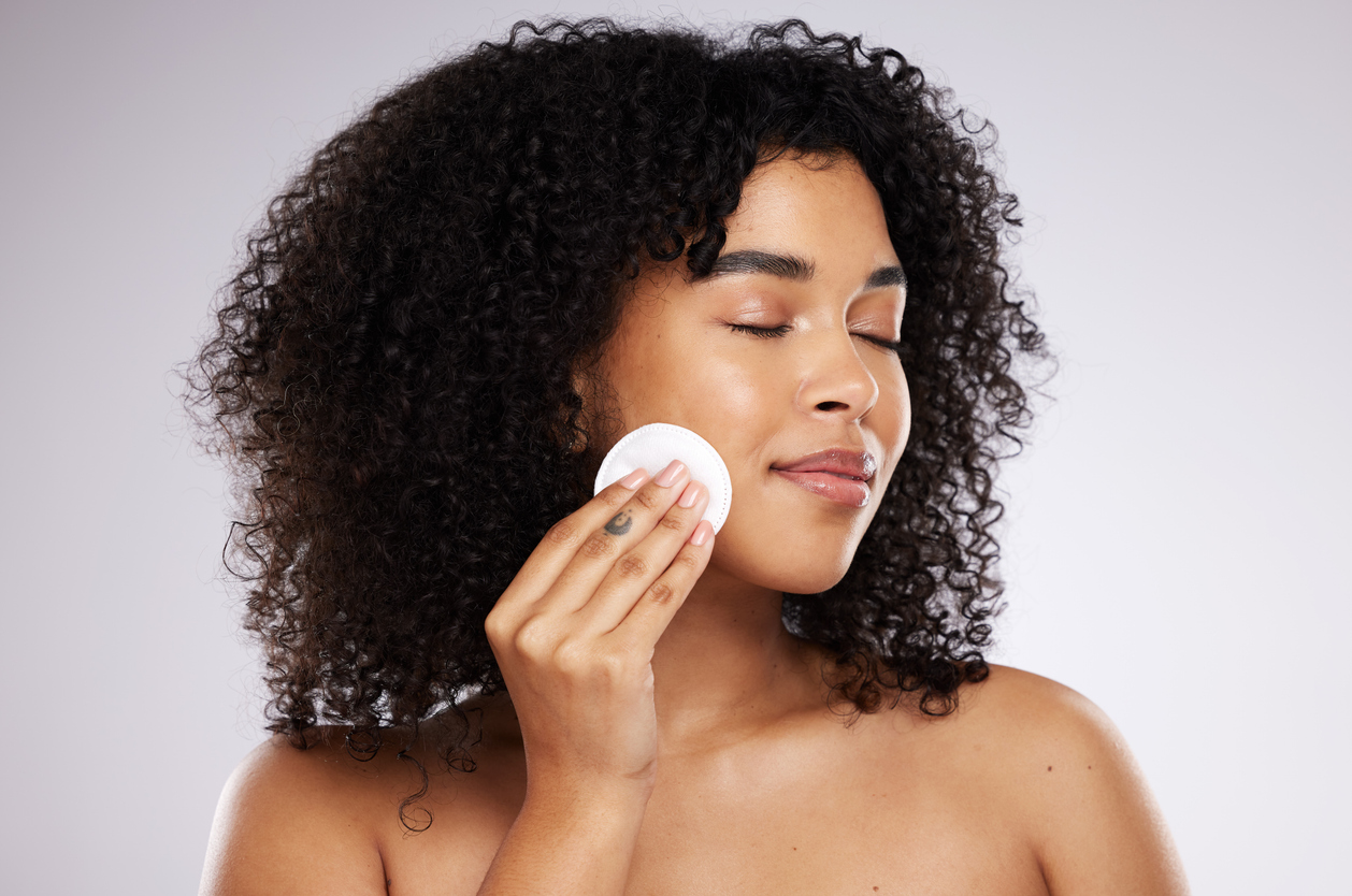 how-to-remove-makeup-properly-style-rave