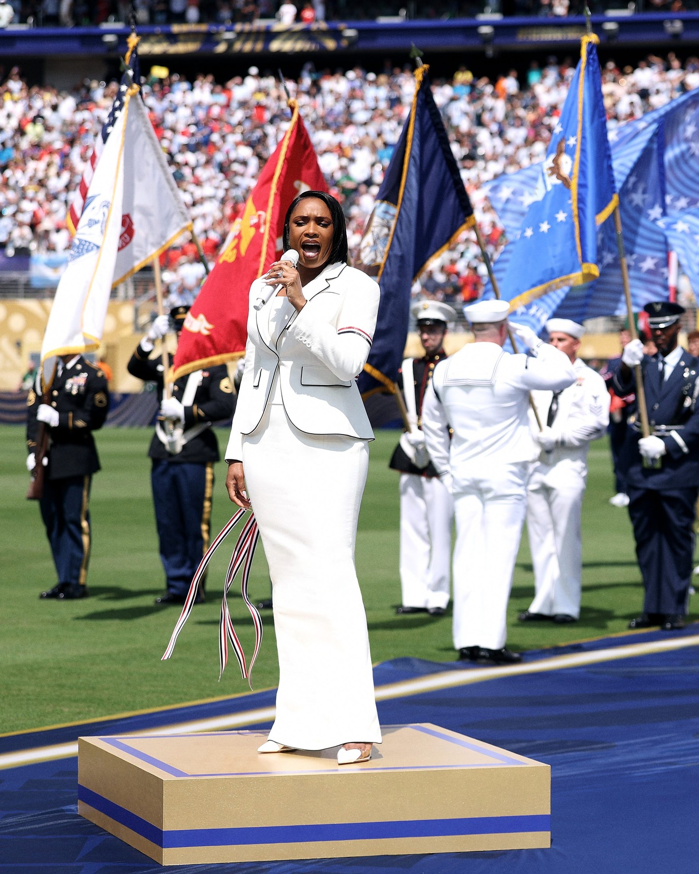Jennifer Hudson national anthem
