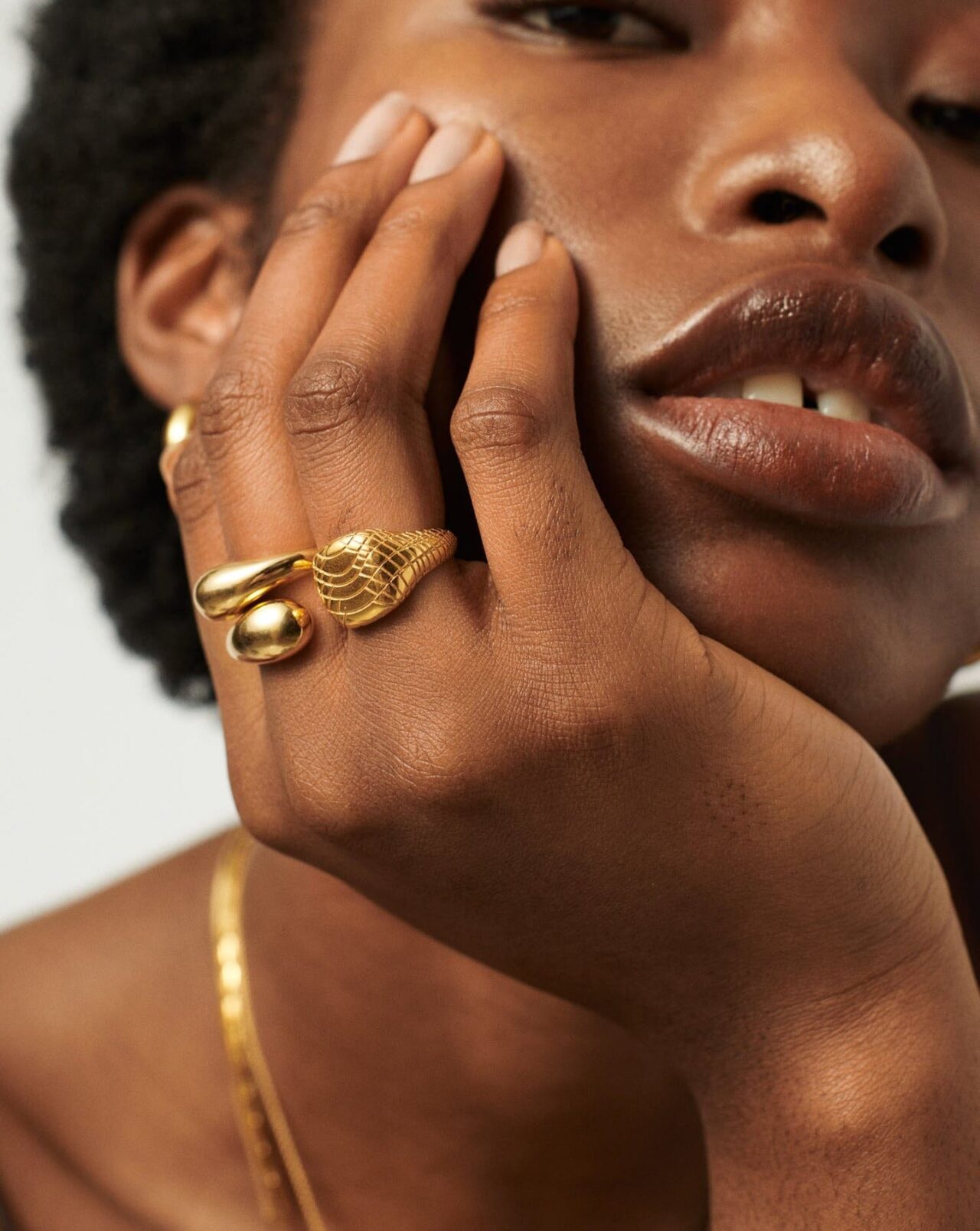 signet-rings-for-women-style-rave