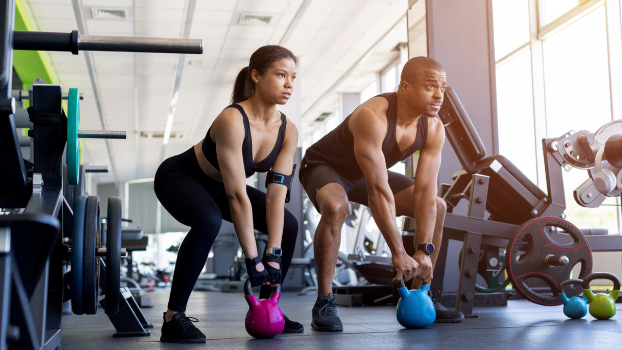 How to Do a Deadlift Properly: A Beginner's Guide to Perfecting Your Form