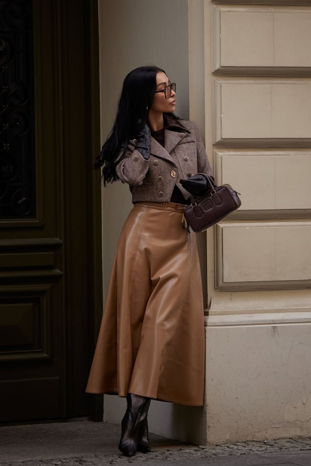 Leather skirt fall outfit