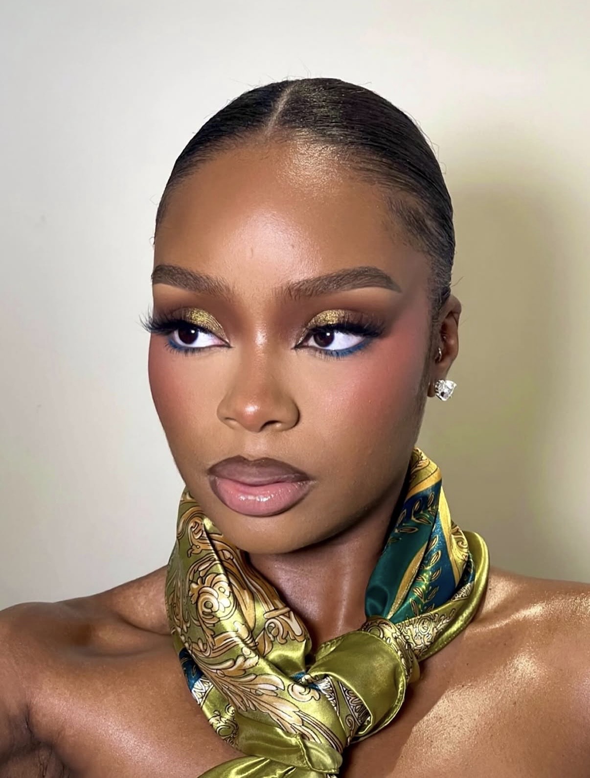 Eyebrow tinting trend