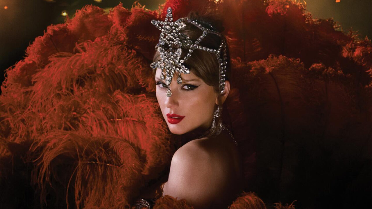 taylor-swift-songwriters-hall-of-fame-style-rave