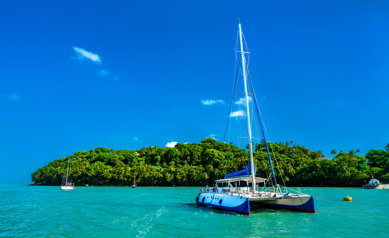 Catamarans-for-Sale-style-rave
