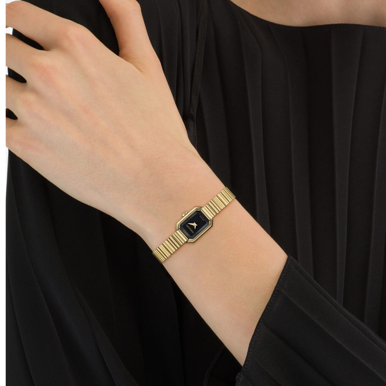 ferragamo-crystal-petite-watch-style-rave