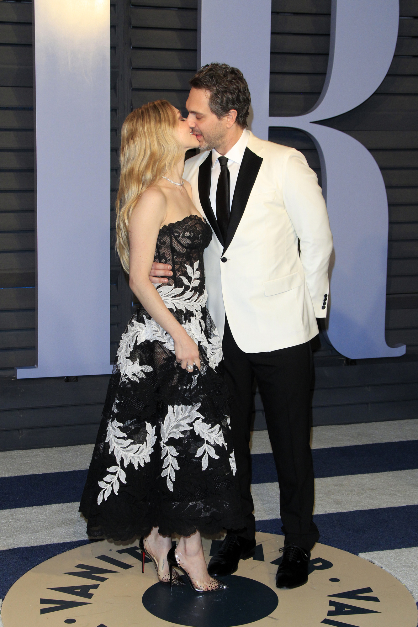 amanda-seyfried-thomas-sadoski-separation-style-rave