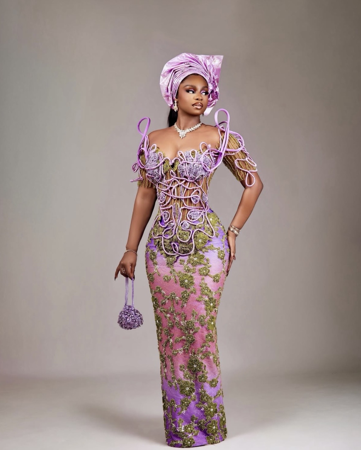 Hooked On The Faminus wedding fashion