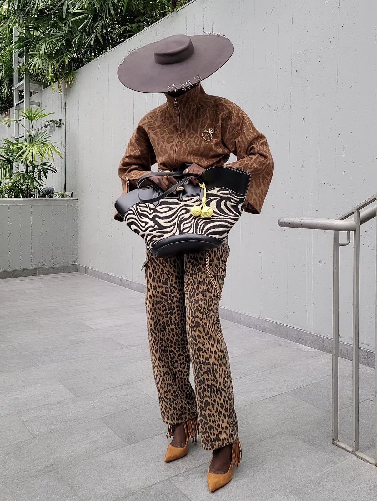 Animal print outfit styling