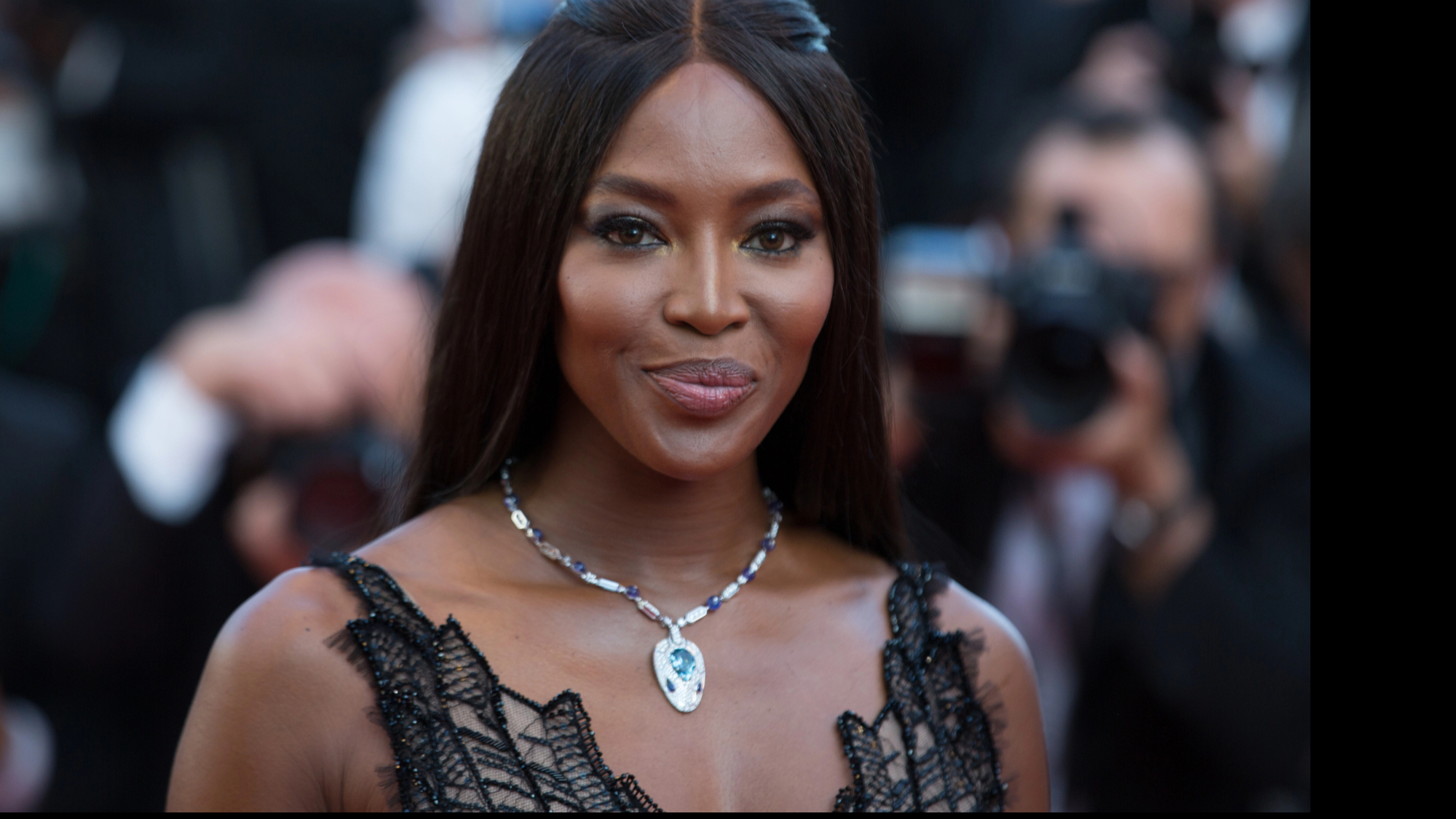 naomi-campbell-charity-trustee-ban-fashion-for-relief-style-rave