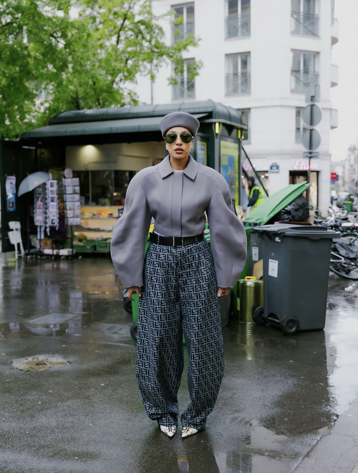wide-leg jeans fall styling