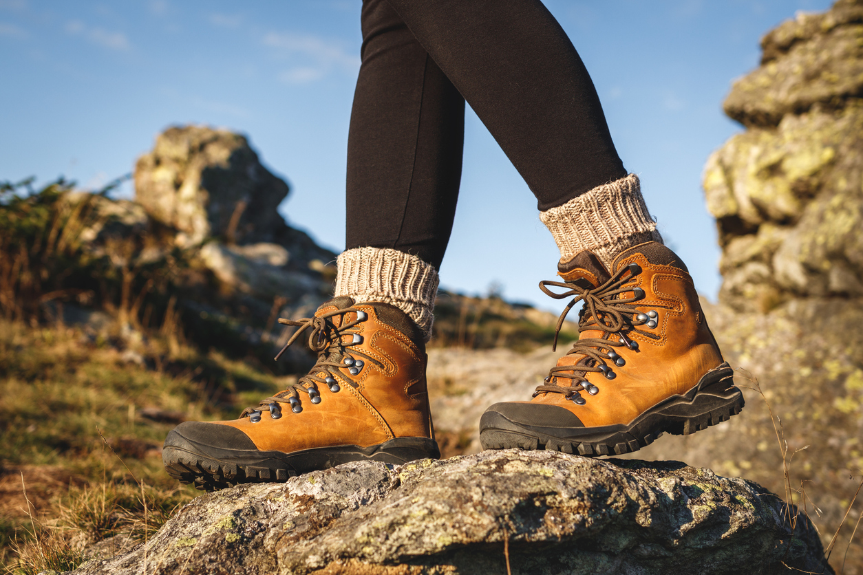 how-to-choose-hiking-boots-for-women-style-rave